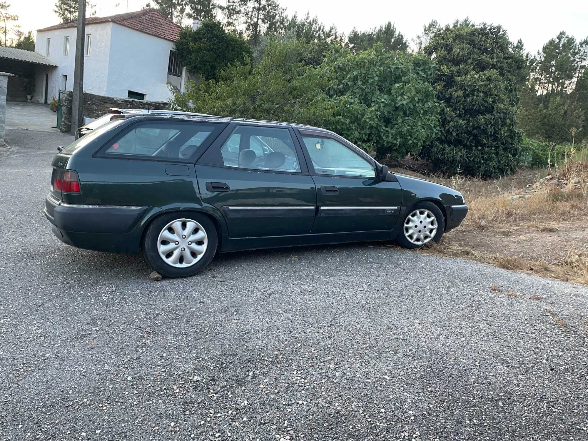 Citroën Xantia - Conforto espaço para suas viagens!