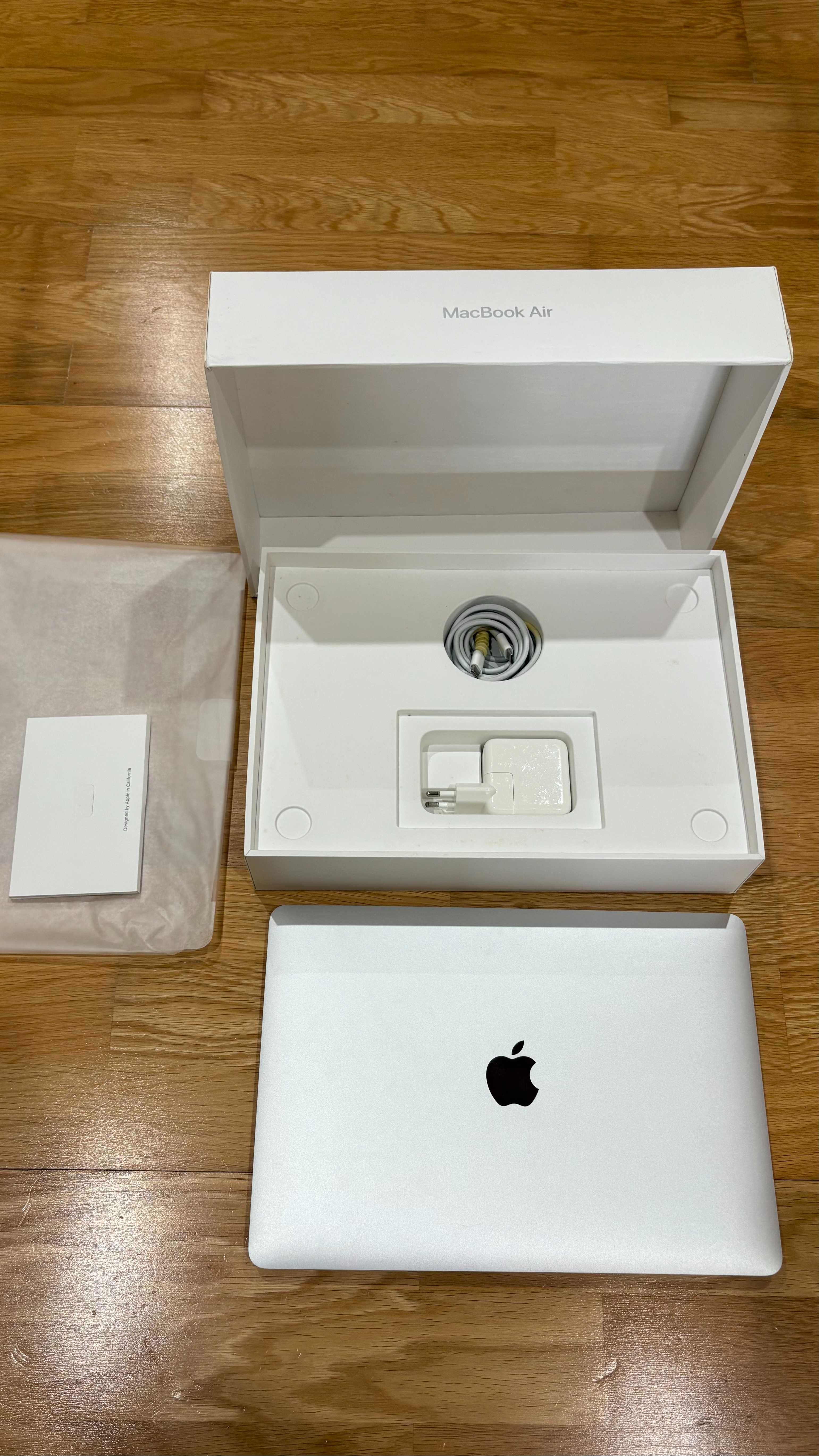MacBook Air Silver 13.3/1.6Ghz/8GB/128GB