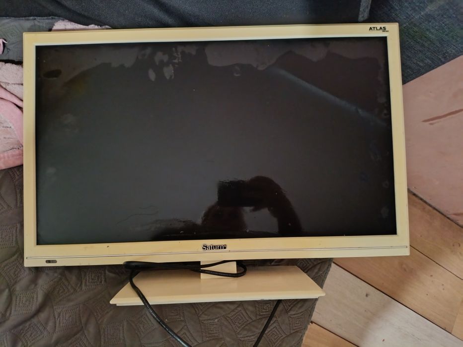 Лед телевізор б/у