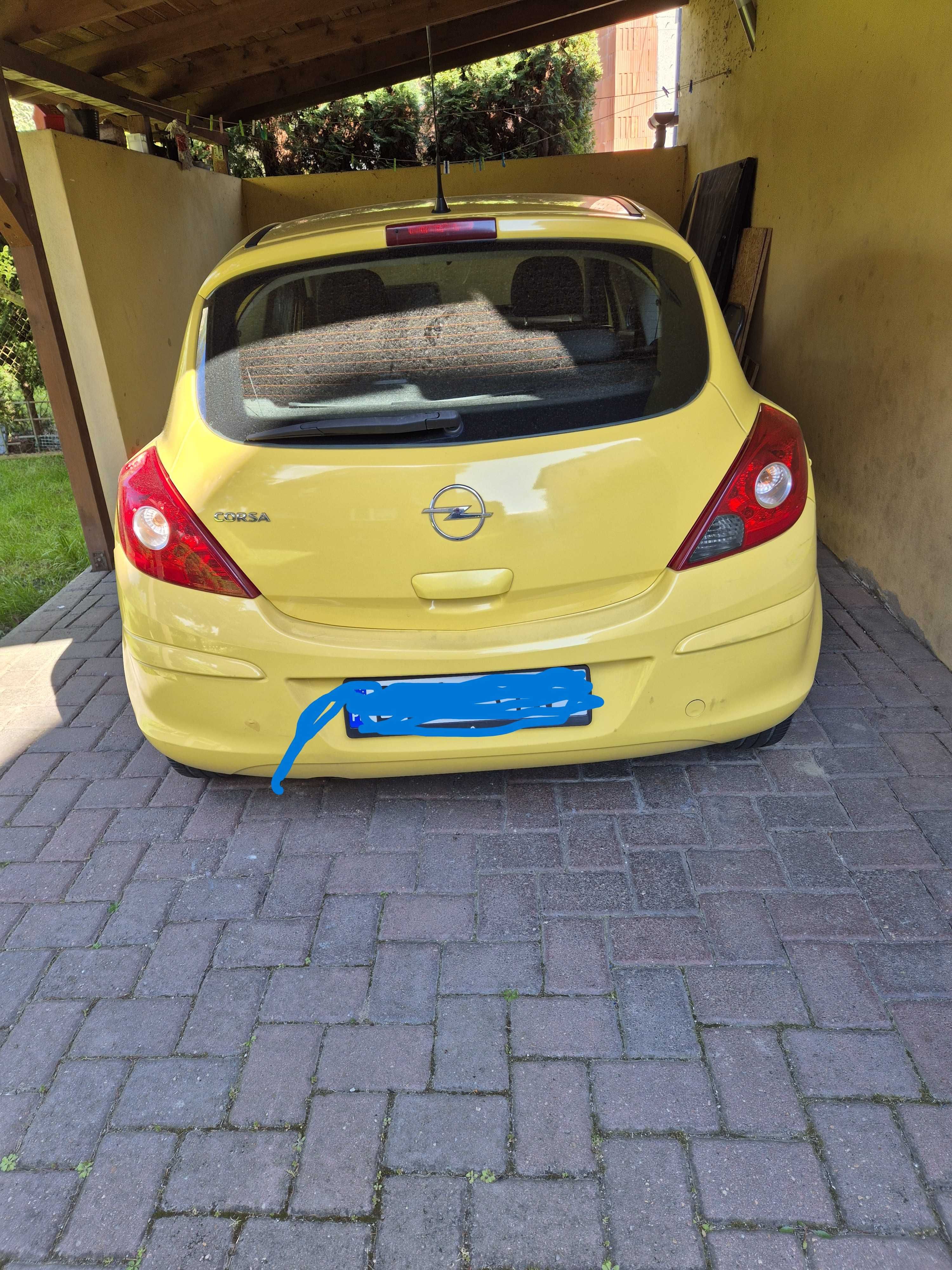 OPEL Corsa D 1.2  80KM , 2 drzwiowy , przebieg 126000km