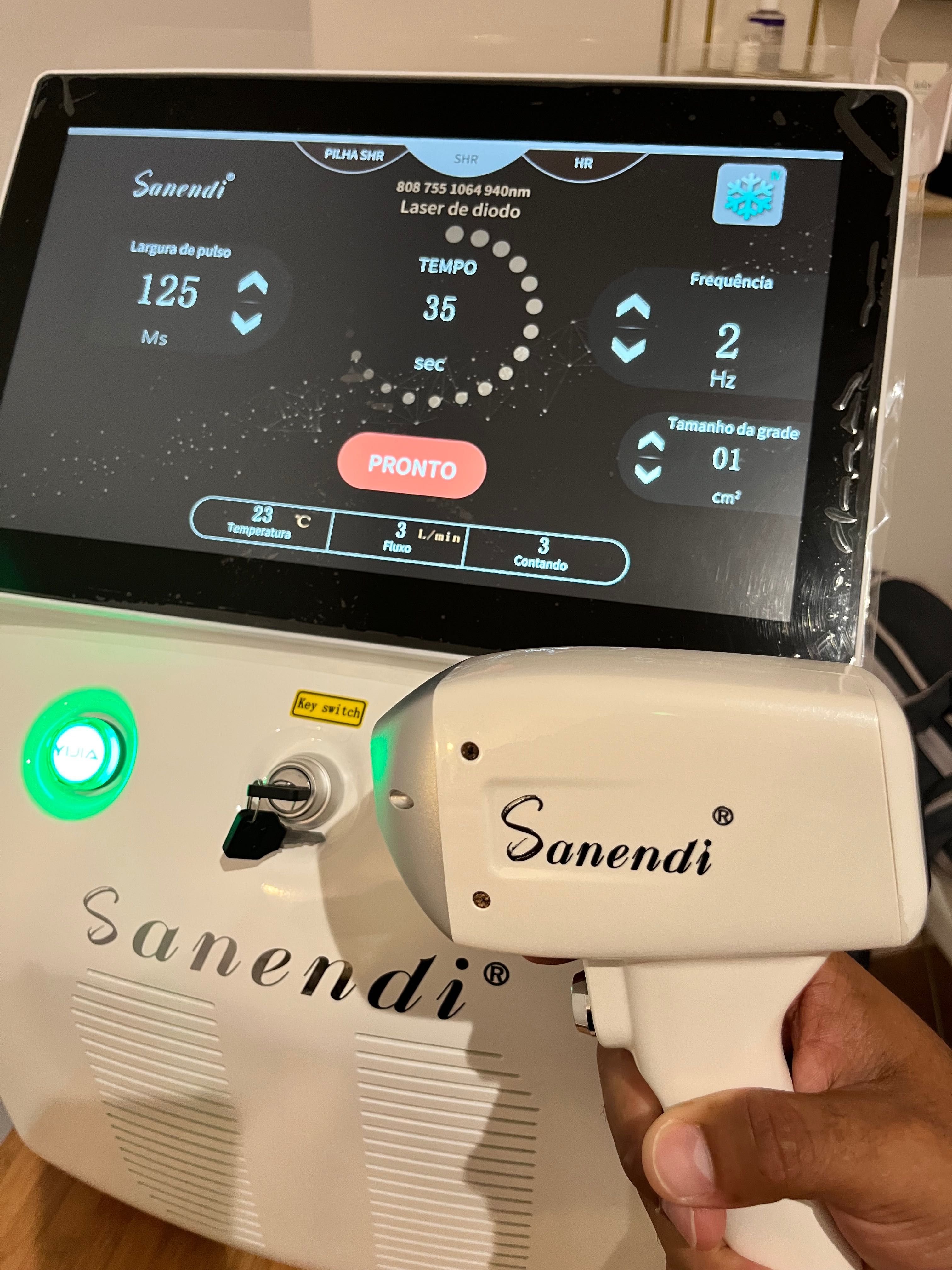 Máquina de Depilação a Laser 4 Ondas Profissional