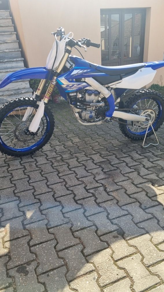 Yamaha YZ250F de 2020 impecável