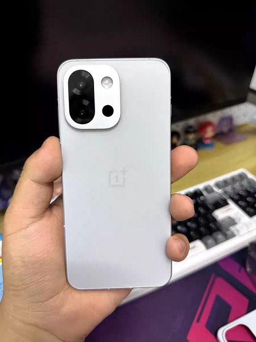 Oneplus 13T (13S) 12/256 CN серый как vivo oppo xiaomi realme iphone