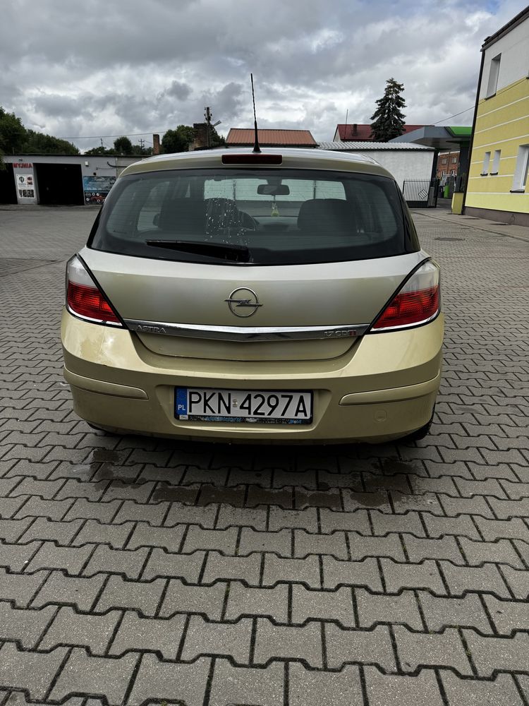 Opel astra h 1.7
