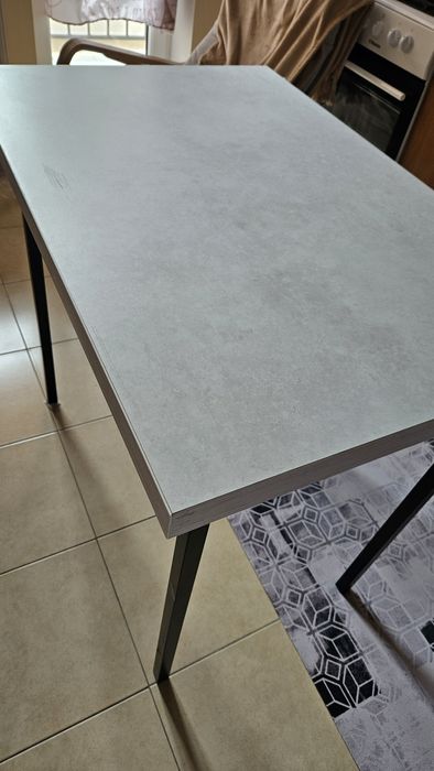 Кухонний стіл 90х60см зі стільниці