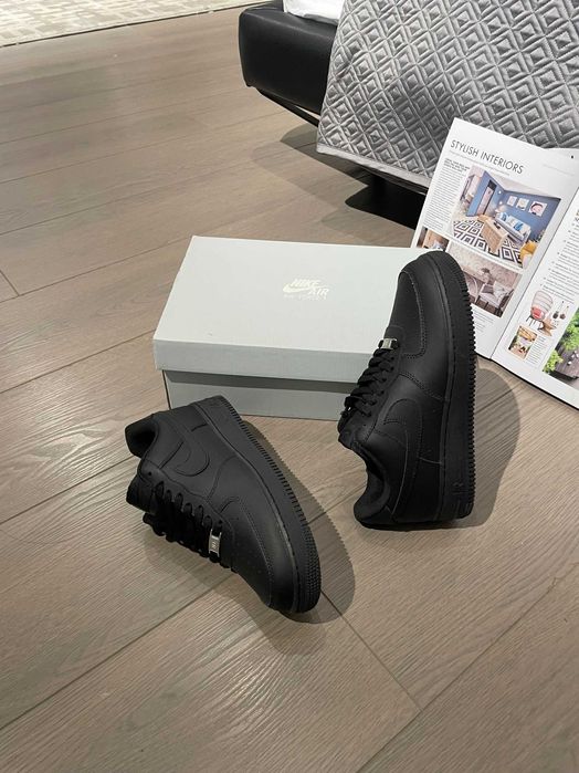 Buty meskie Mokasyny Nike_Air_Force_1_Low_Black_R.40