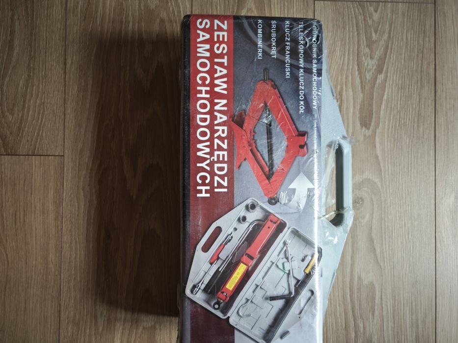 Podnośnik hydrauliczny do samochodów