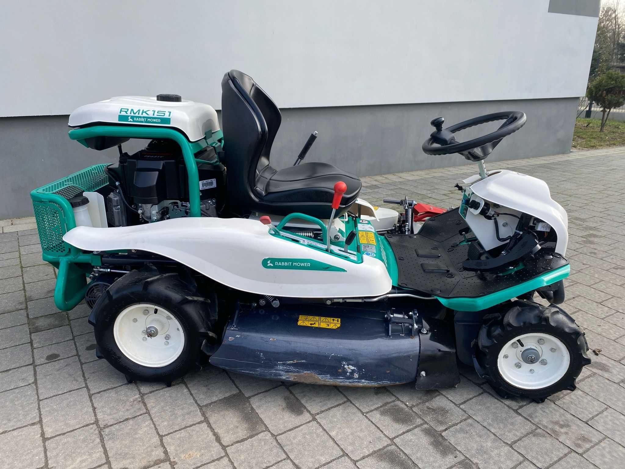 Podemonstracyjna karczownica traktorkowa OREC RMK 151. Koszenie farm