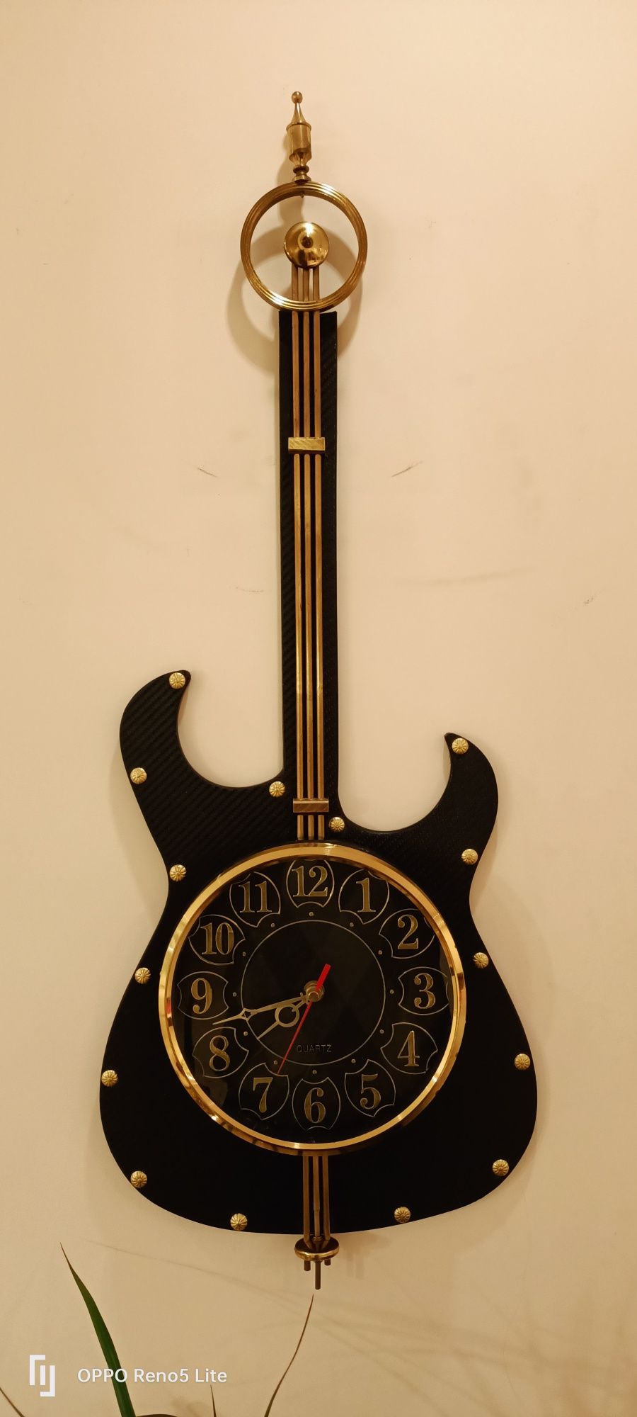 Sprzedam piękny zegar gitara