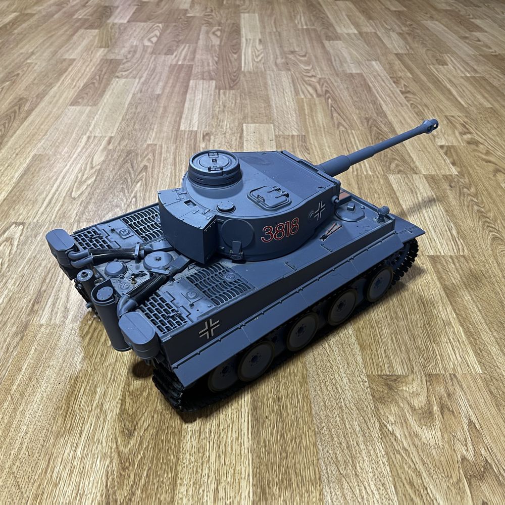 Танк на радіоуправлінні Tiger 1/16 (Heng Long)