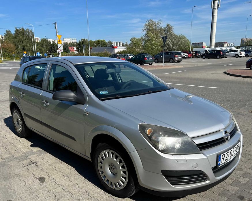 sprzedam opel astra h 2004 z instalacją lpg