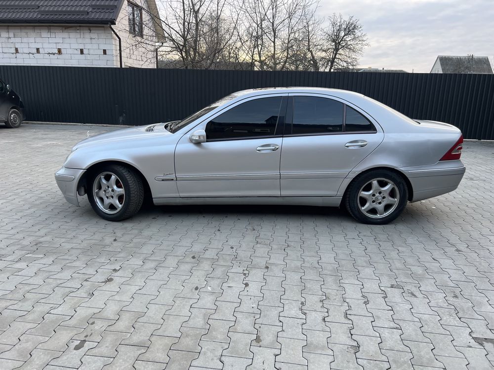 Mercedes Benz W203 2.6