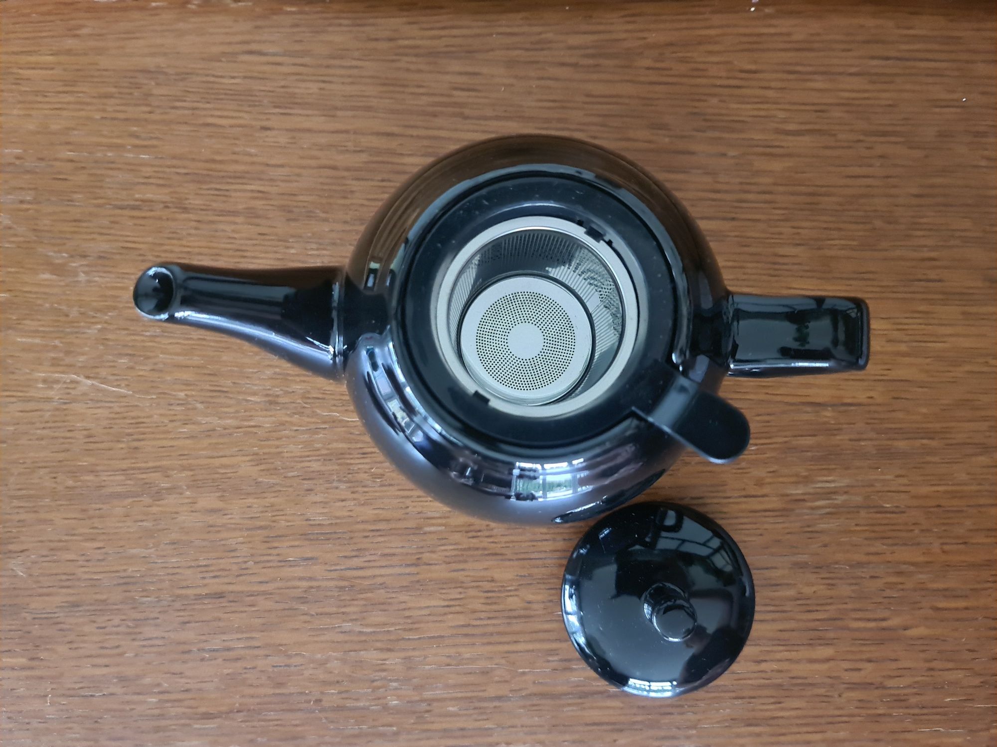 Ceramiczny dzbanek z zaparzaczem do herbaty, ziół  0,75 L