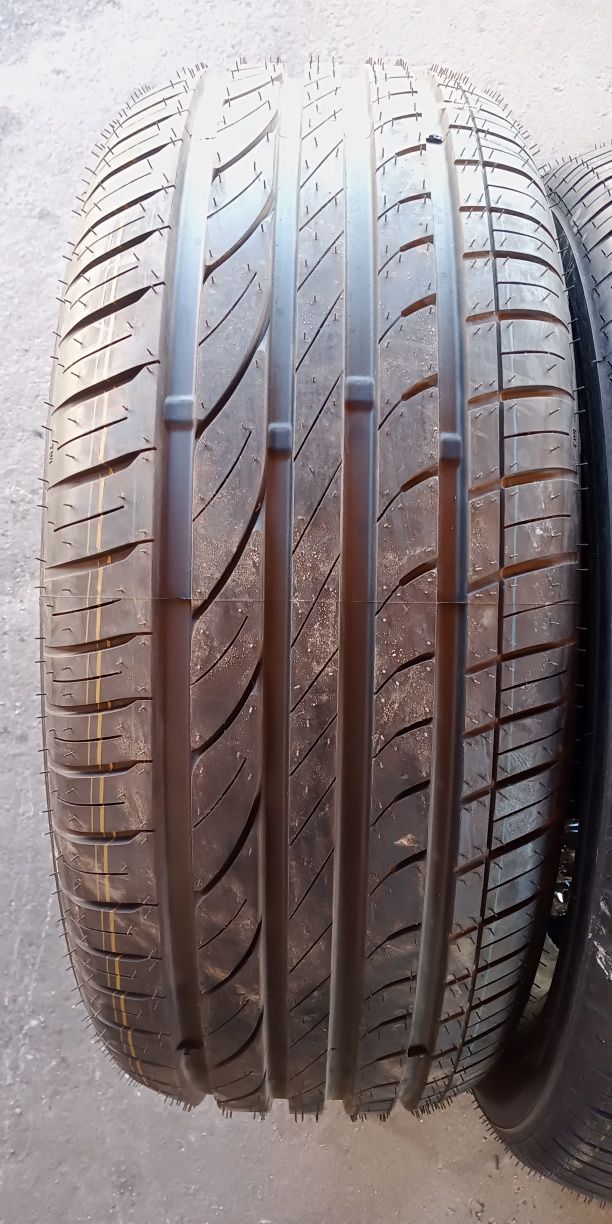 225/55 r16  Bars