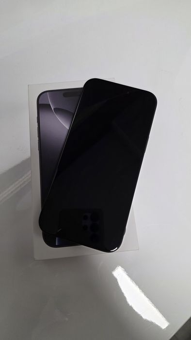 Iphone 16 pro max na gwarancji