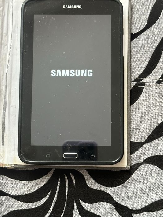 Продаю планшет Samsung