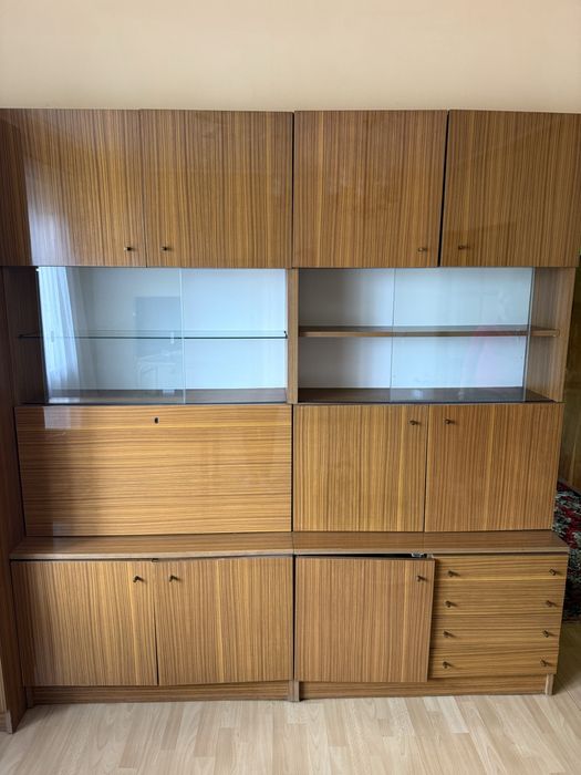 Szafa+regal+stol+krzesła +komoda