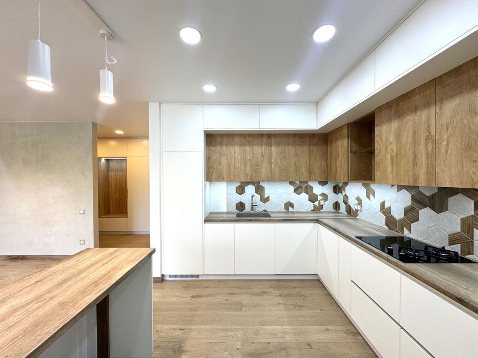 БЕЗ КОМІСІЇ - Продаж 3 кім. квартири Трускавець вул. Скоропадського