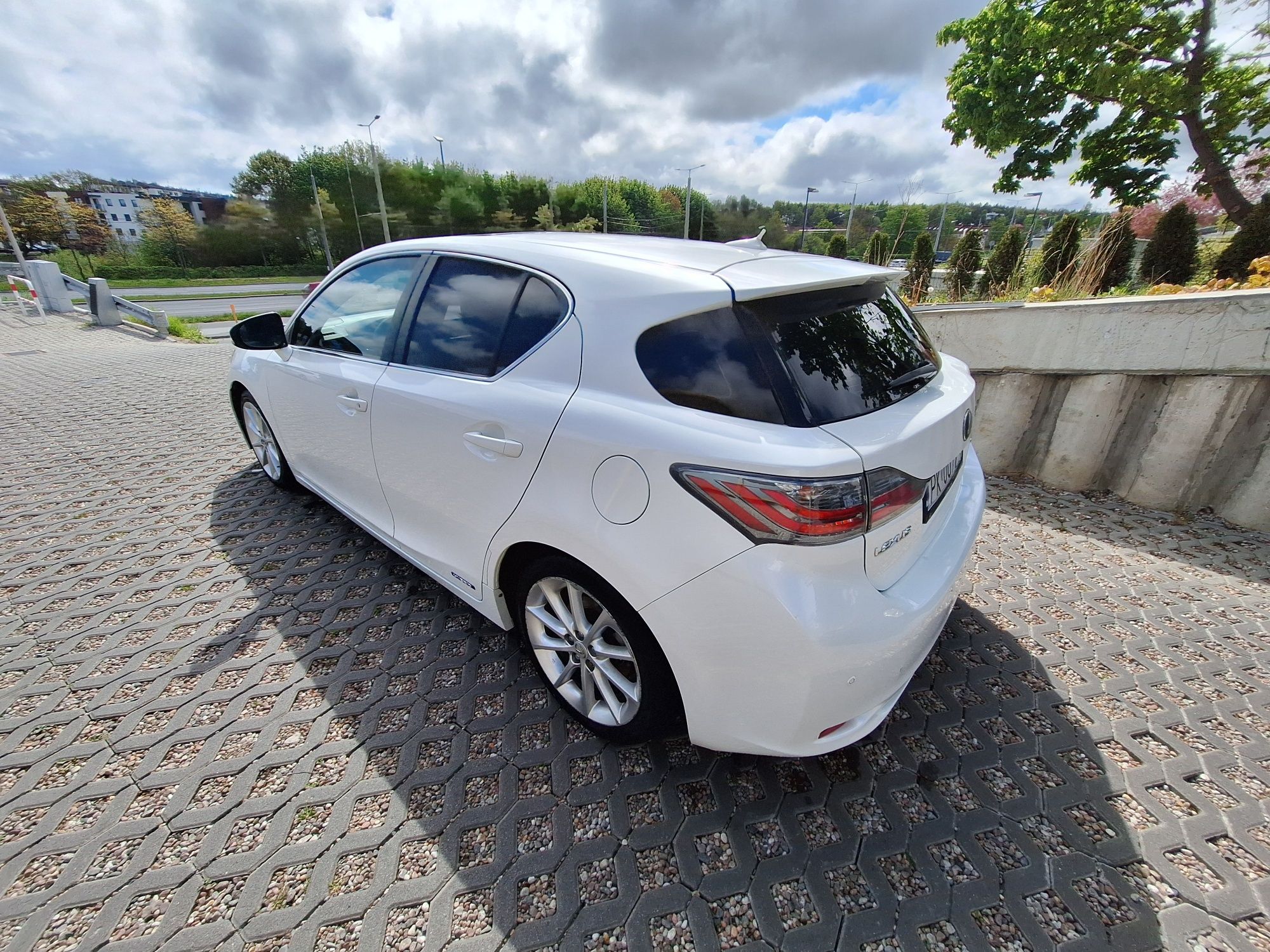 Lexus ZAMIANA  Na inne auto