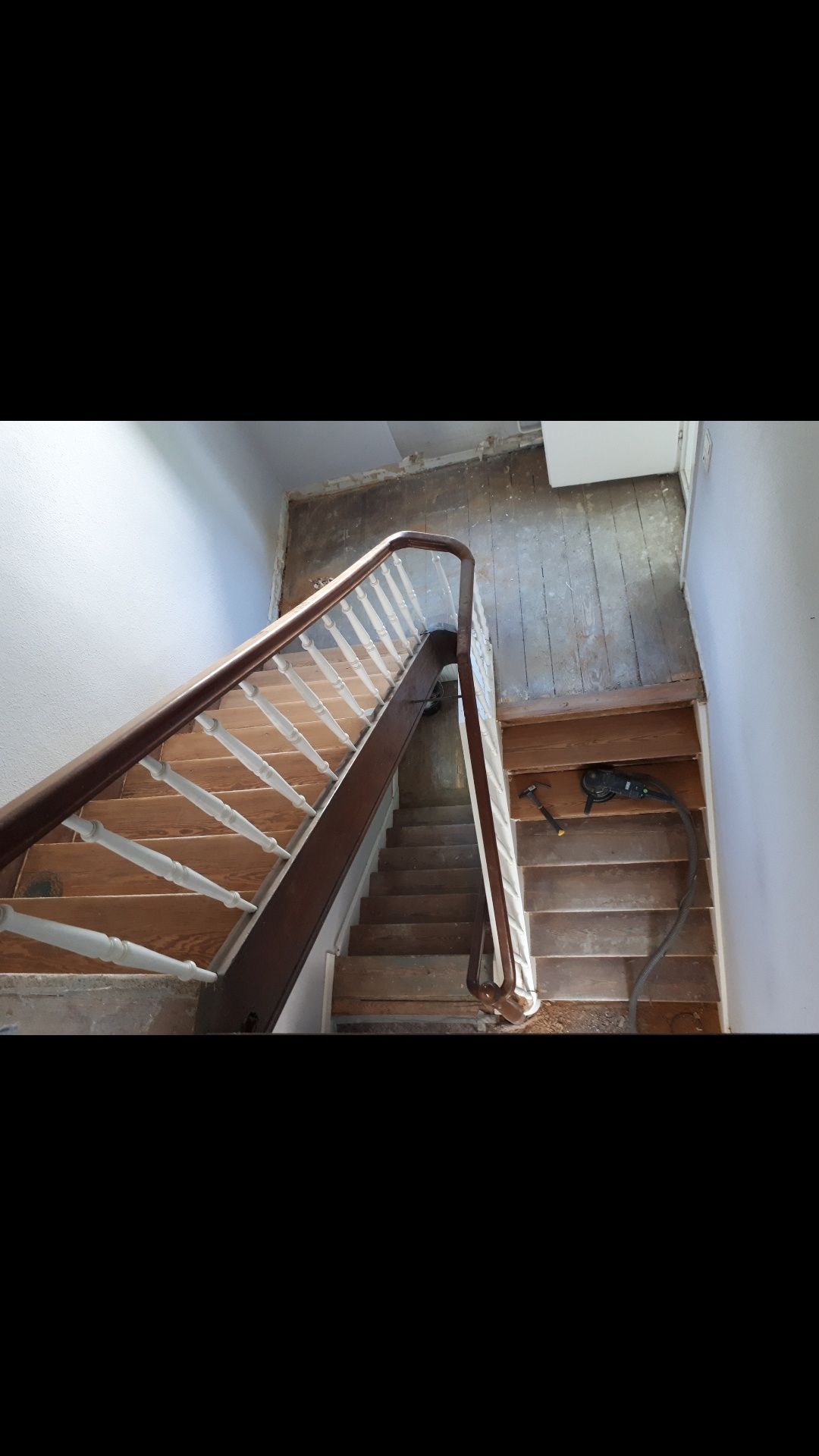 Cyklinowanie podłóg, renowacja schodów