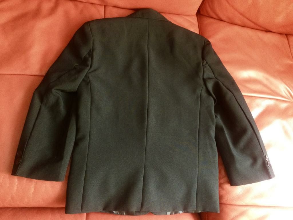 Пиджак черный, школа, новый, 8 лет
