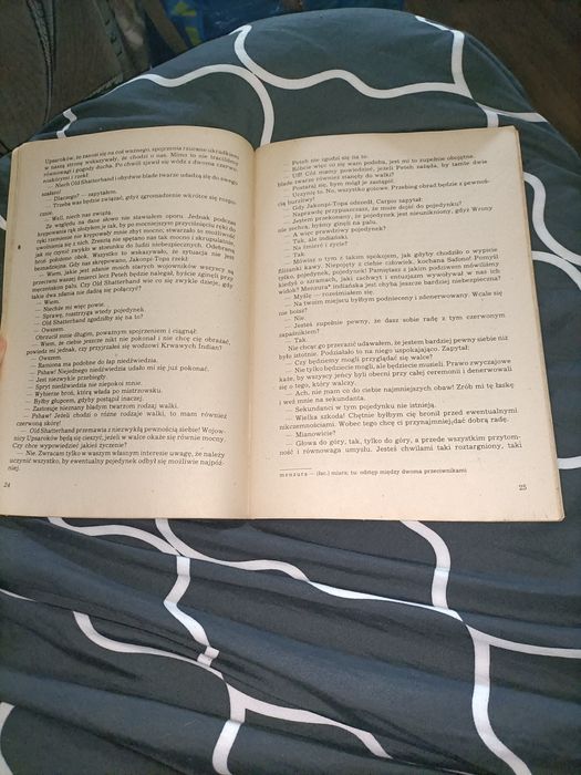 Książka Karol may przez góry i prerie z 1987 roku