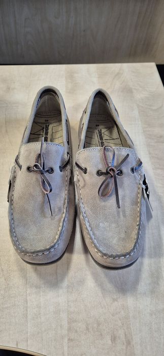 Мокасини нові з натуральної замші розмір 29см.