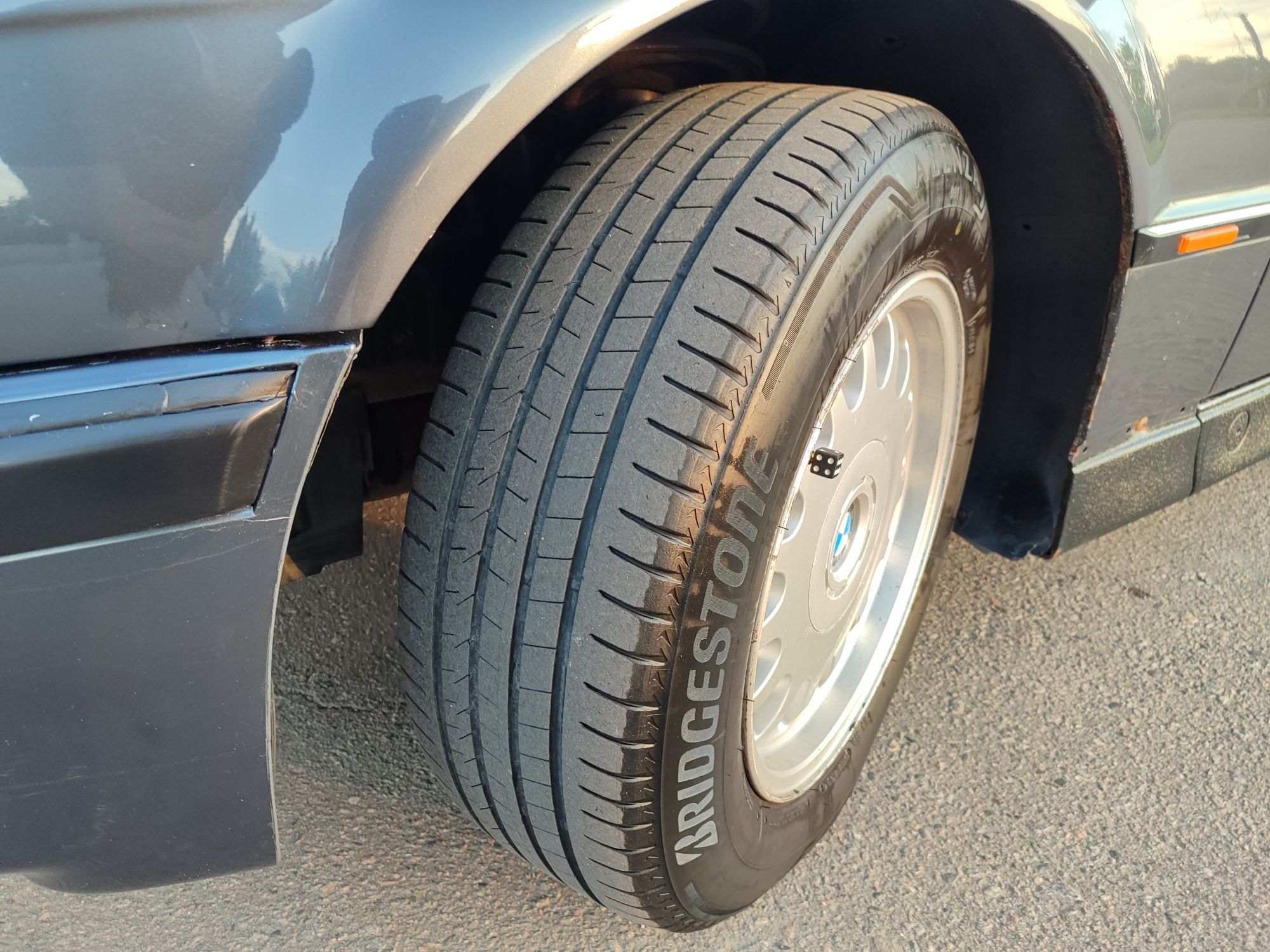BMW E38 1996 2.8