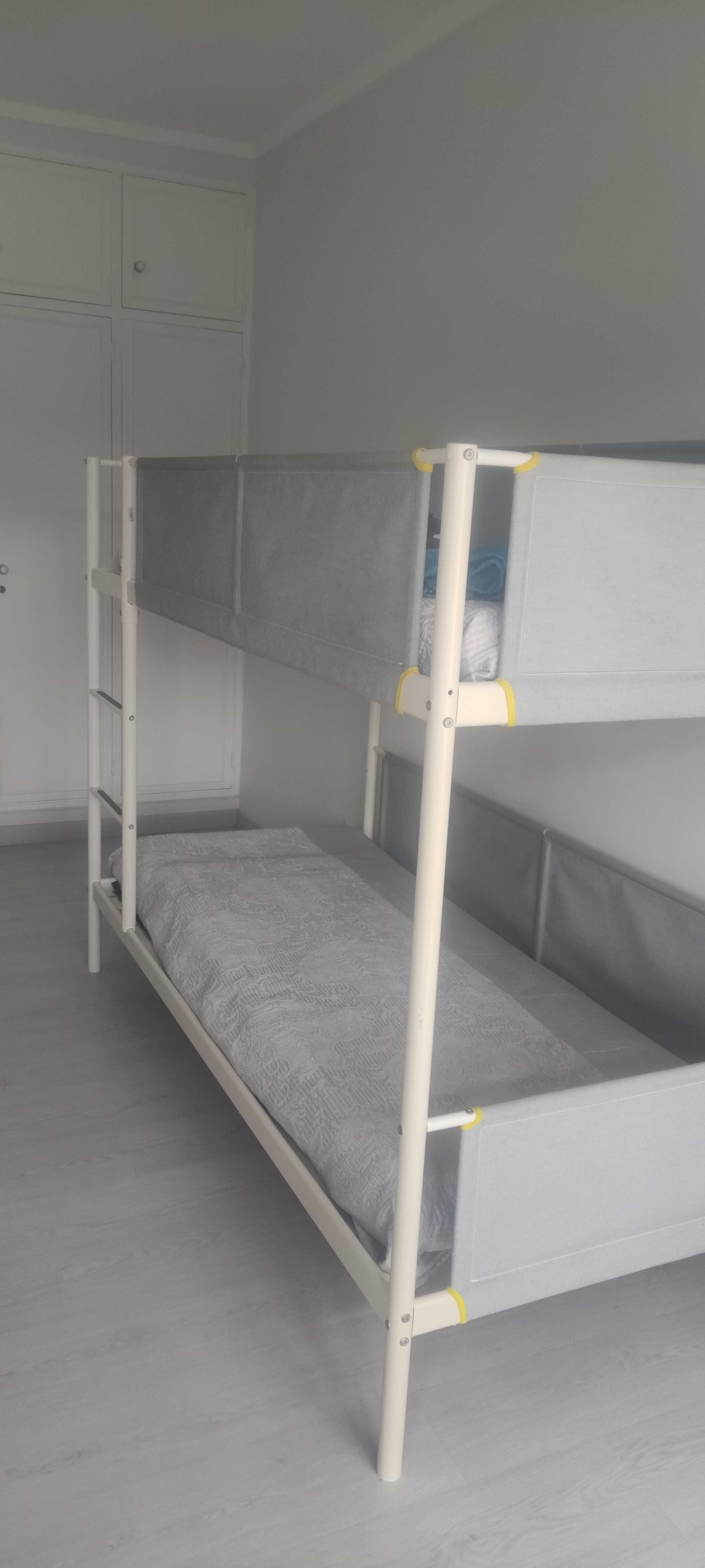 Cama Beliche Para Criança e Jovem com Pouco Uso