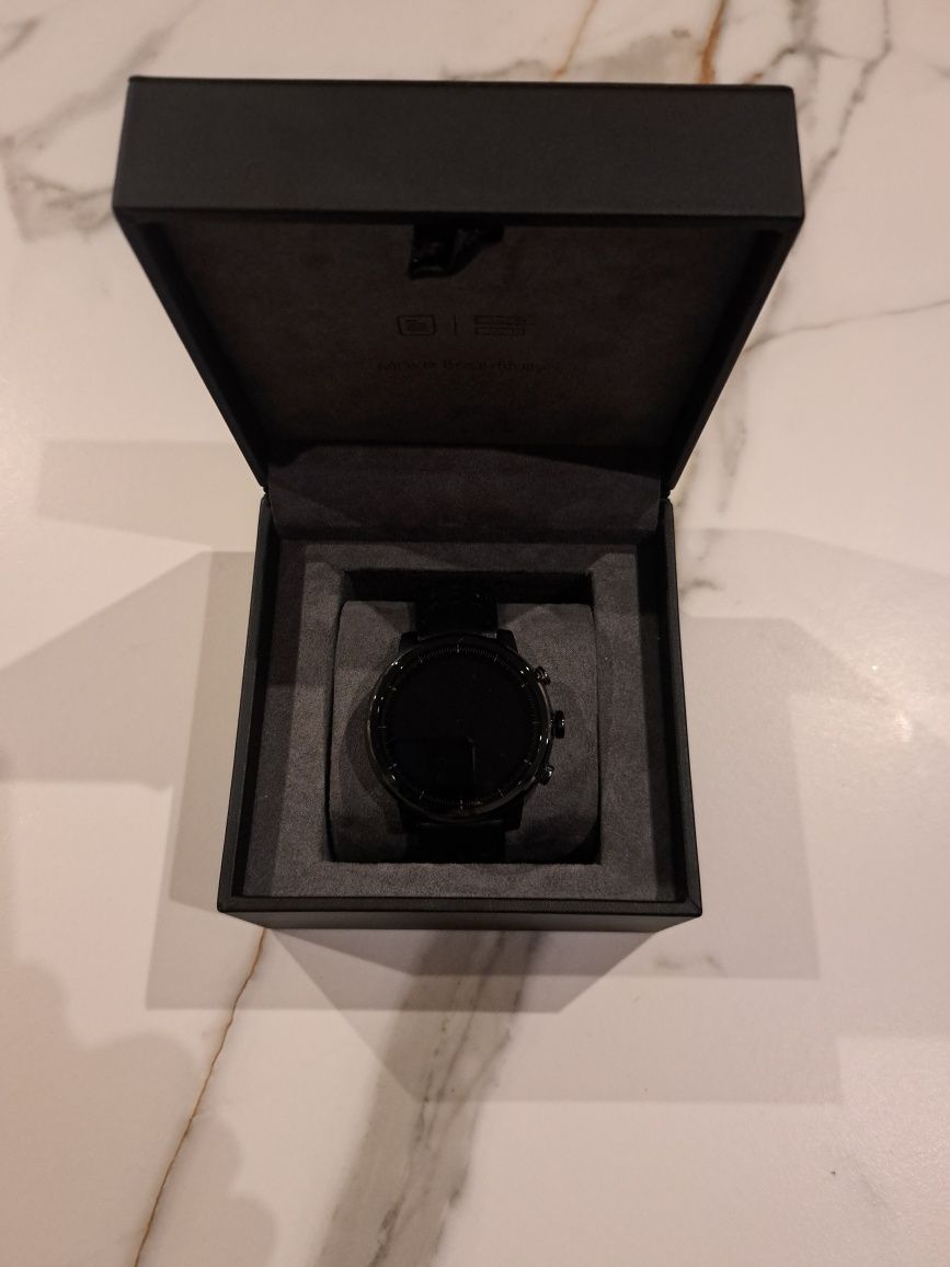 Sprzedam Smartwatcha Amazfit Stratos Plus Czarnego