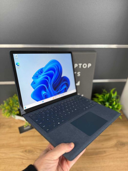 Microsoft Surface Laptop 3 13.5" 2k Сенсорний i5 8/256 GB SSD