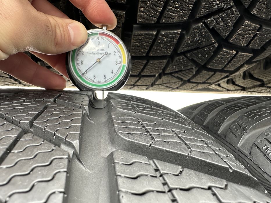 Шини б/у 235/50 R19 Pirelli 4шт