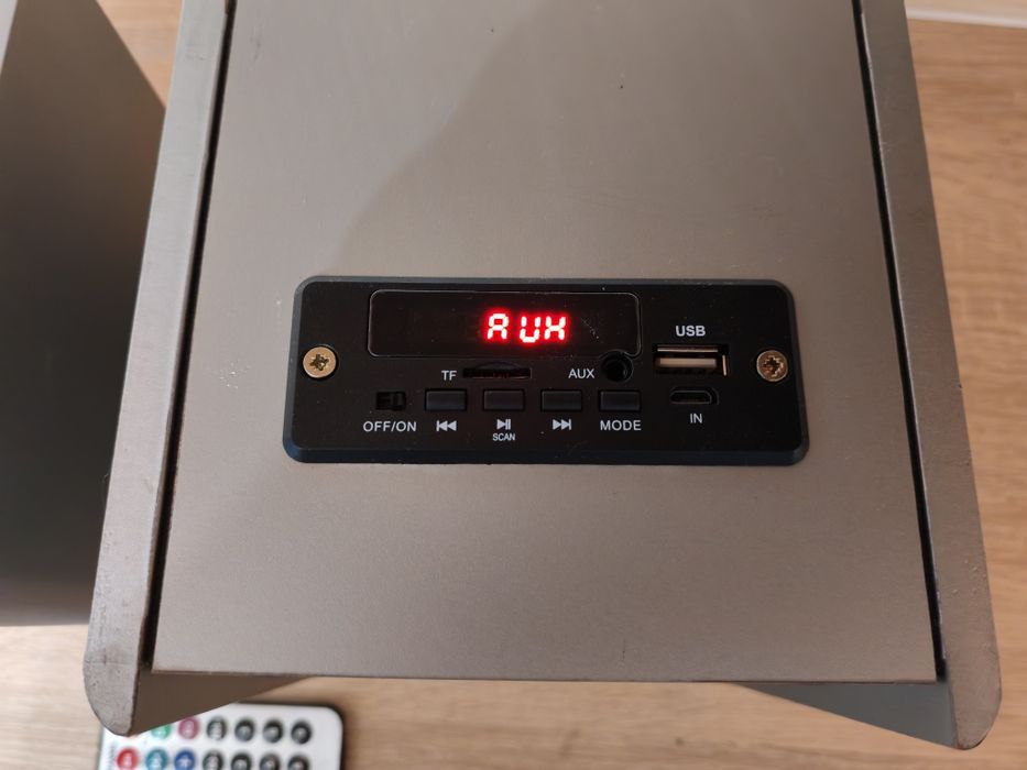 Музичний центр блютуз колонки сабвуфер колонка радіо магнітола