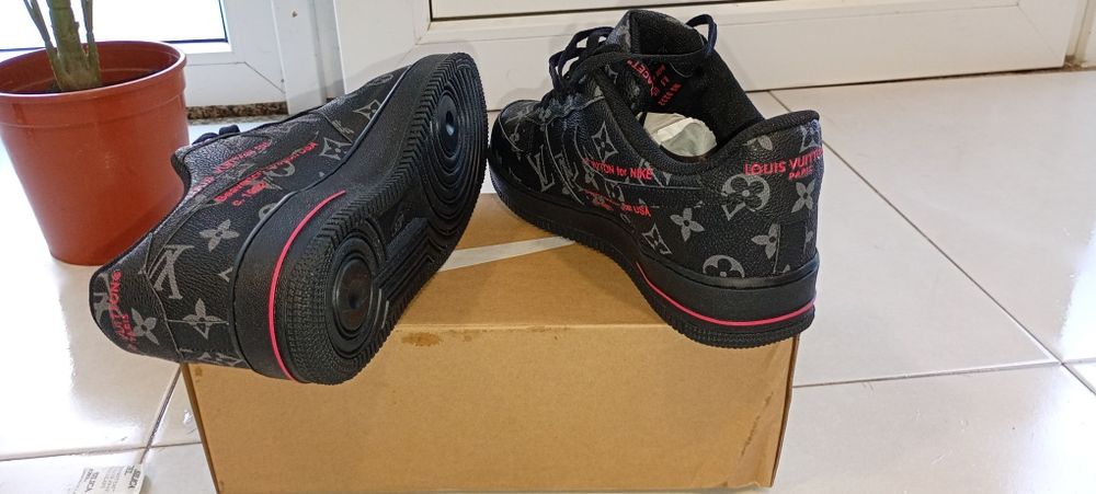 Nike Air force LV