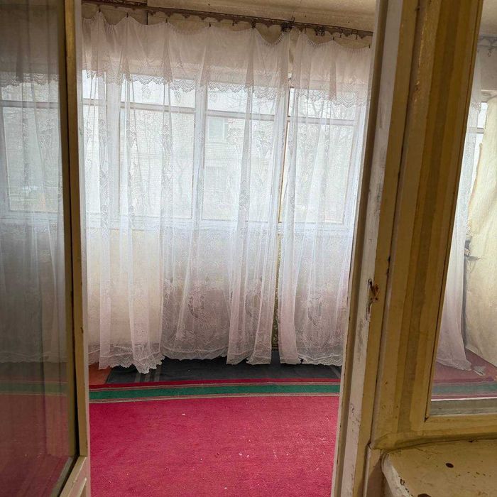 Продам велику! 3 лоджії! 2-к.квартиру на ж/м Лівобережний-3!