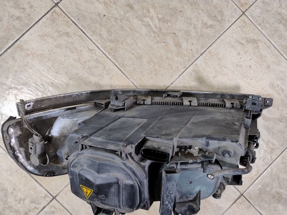 Audi a8 D2 lift reflektor prawy przód xenon Europa listwa wysyłka