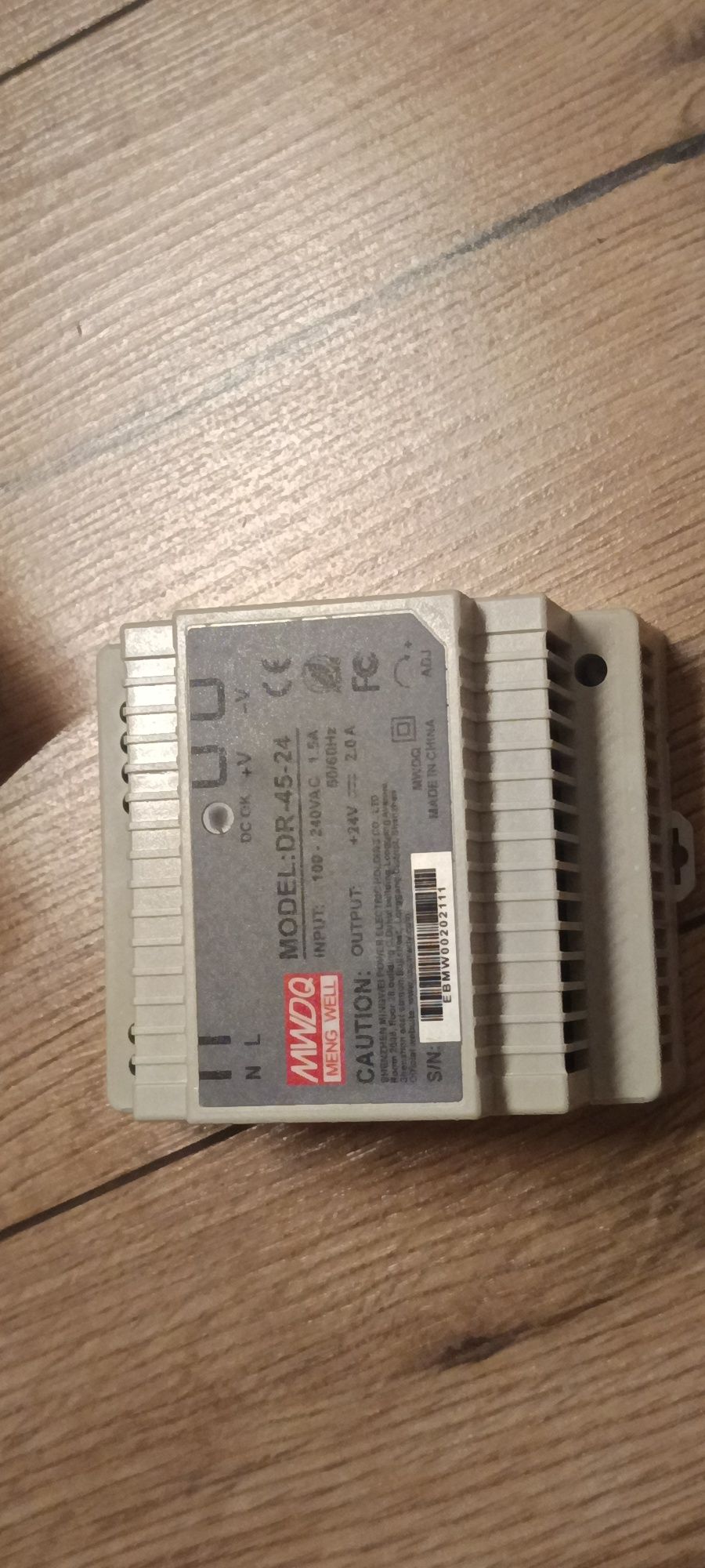 DR-45-24 Zasilacz impulsowy 45 W z pojedynczym wyjściem, 24 V na szyne
