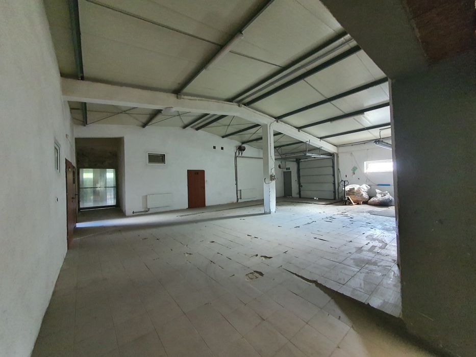 Magazyn , hala produkcyjna z zapleczem biurowo socjalnym