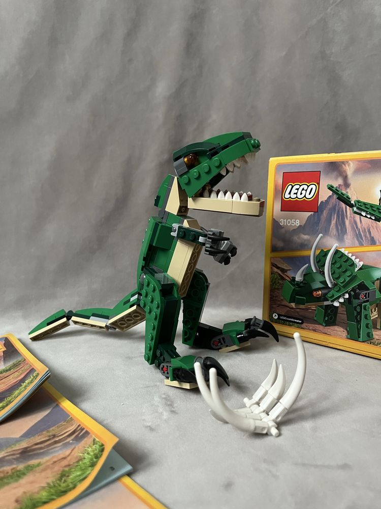 LEGO Creator 3 в 1 Могутні динозаври 174 деталі (31058)
