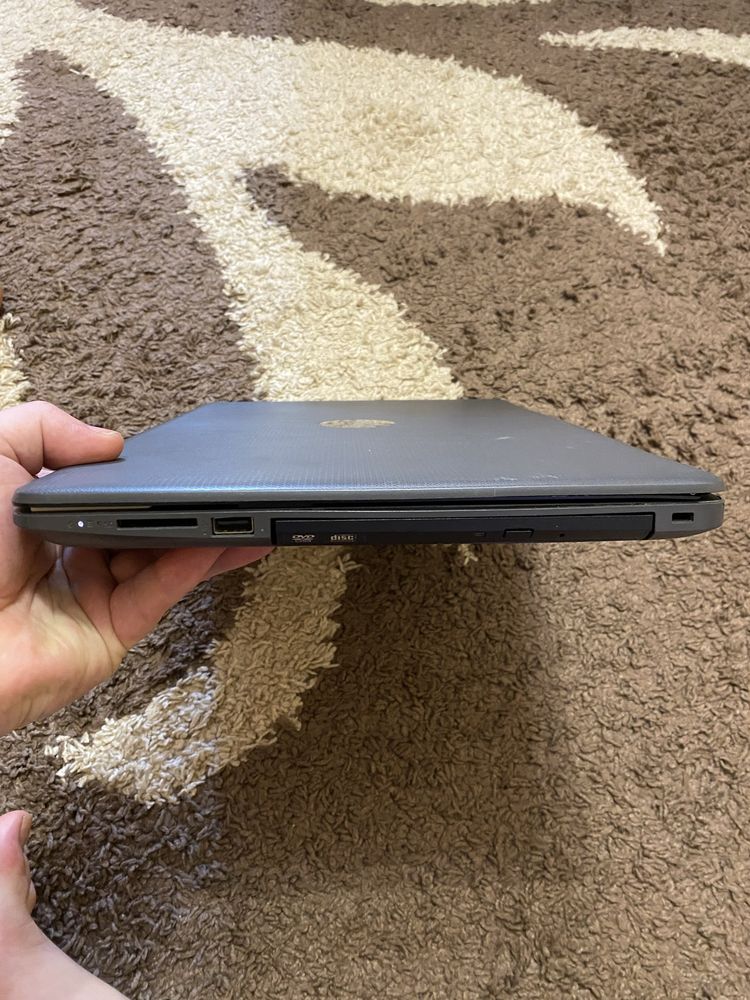 HP 250g7  i3-7020U SSD 250GB 8GB DDR4