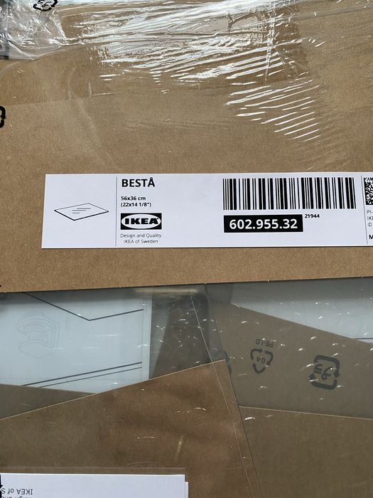 Nowe szklane półki Besta Ikea
