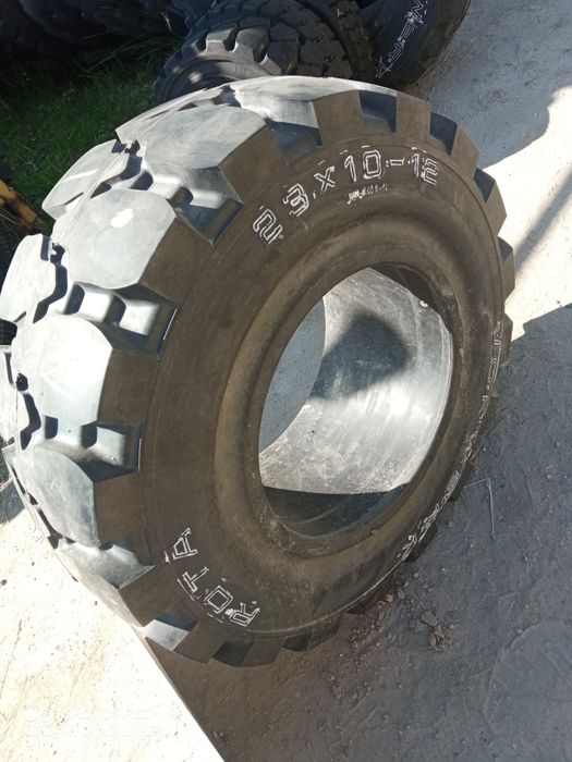 23X10-12 Vorwer Rota opona pełna wózek widłowy