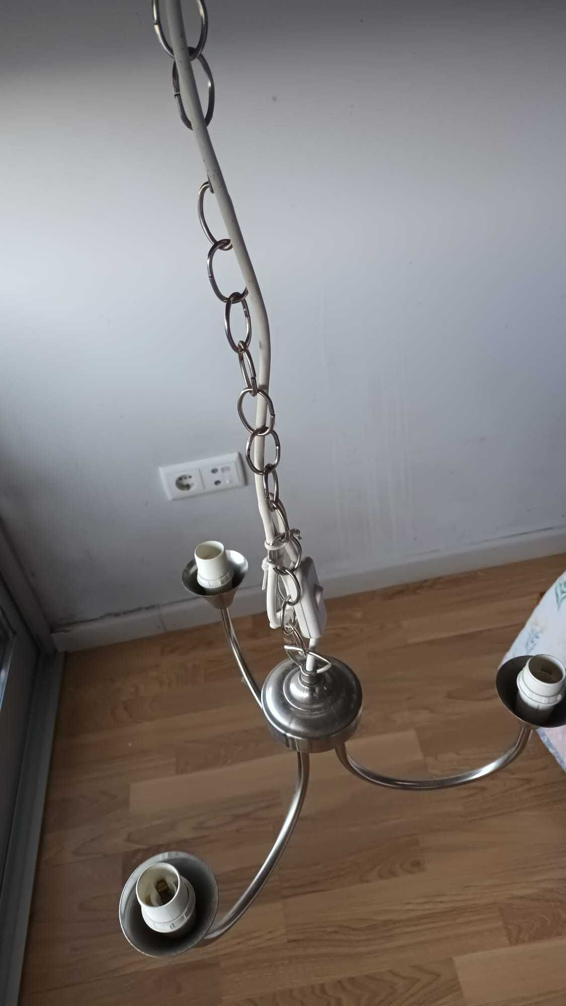 Lustre elegante e atemporal