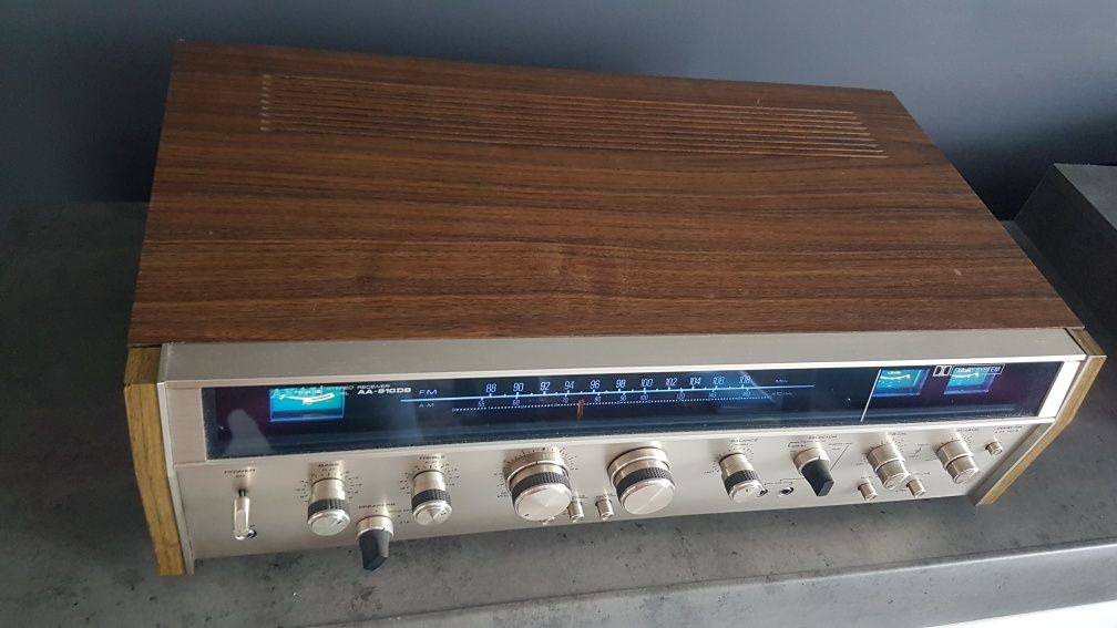 Amplituner AKAI AA-910 DB