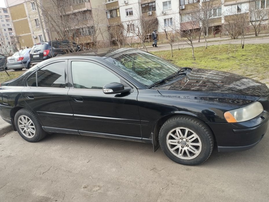 Автомобіль Volvo