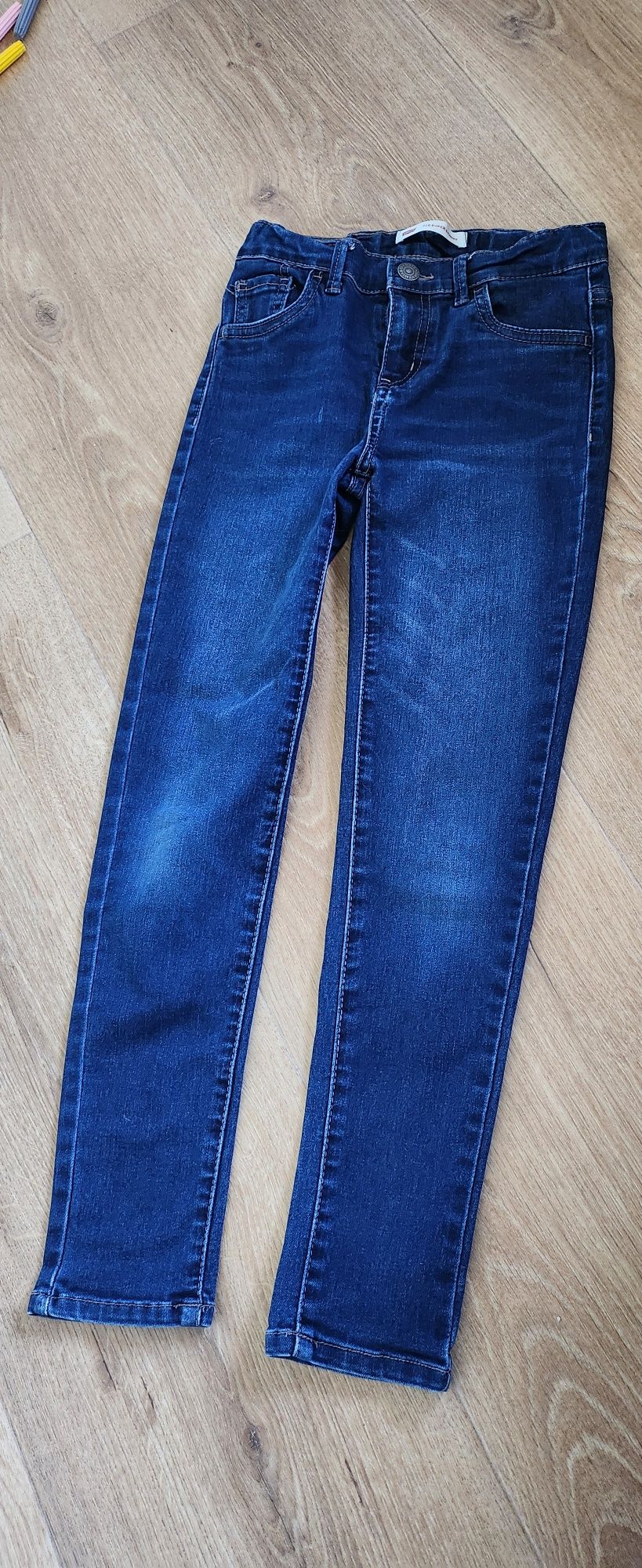 Spodnie jeansowe jeans rurki Levi's 710 rozmiar 128