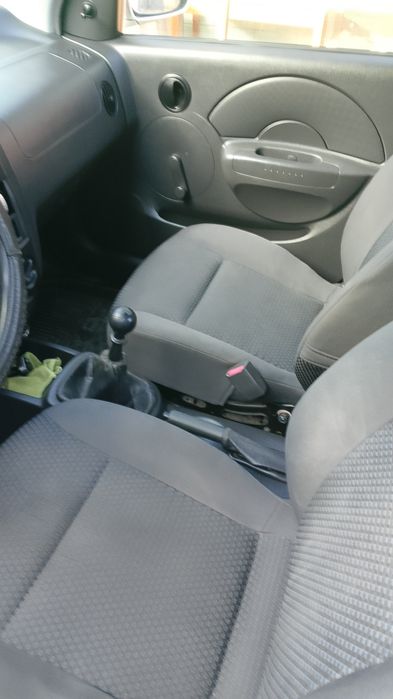 Продам Авео в гарному стані все працює,зимова гума