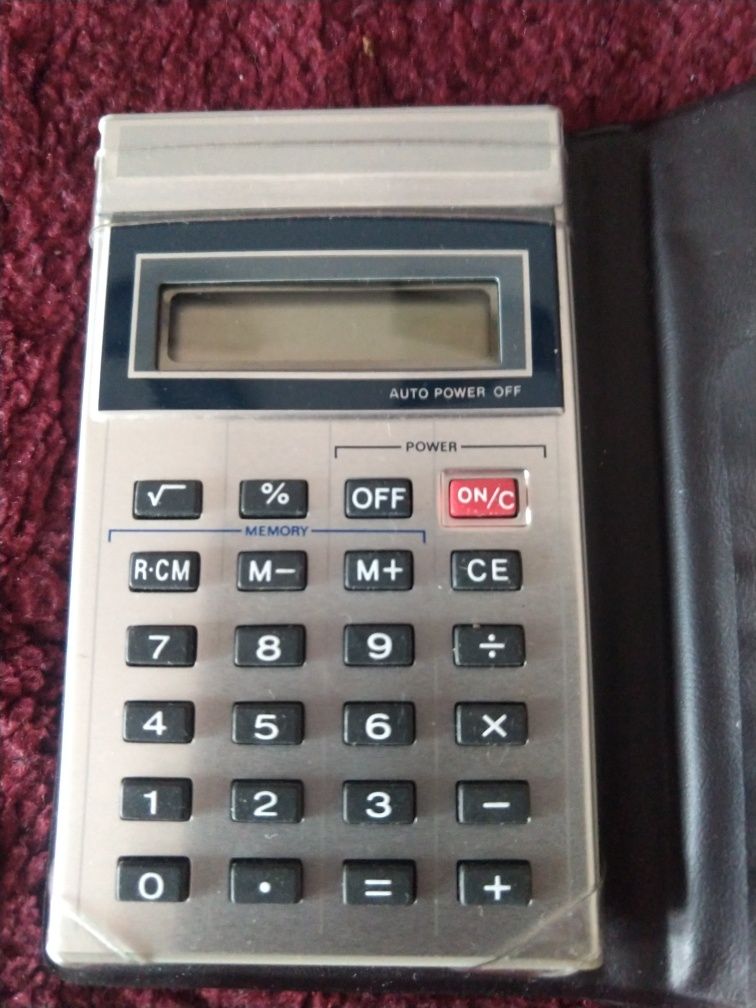 Kalkulator mały, bateria do wymiany