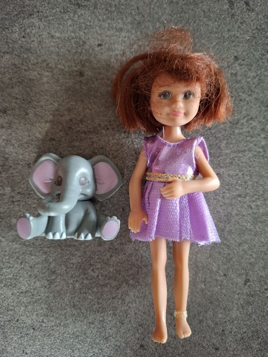 Lalka Chelsea ze słoniem