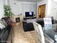 Apartamento T3 em Vale Flores, Oportunidade Imperdível!